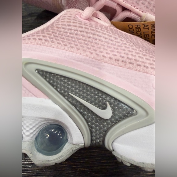 2024 NikeAir Max DN SE 'Pink Foam' size 7Y - Picture 3 of 9